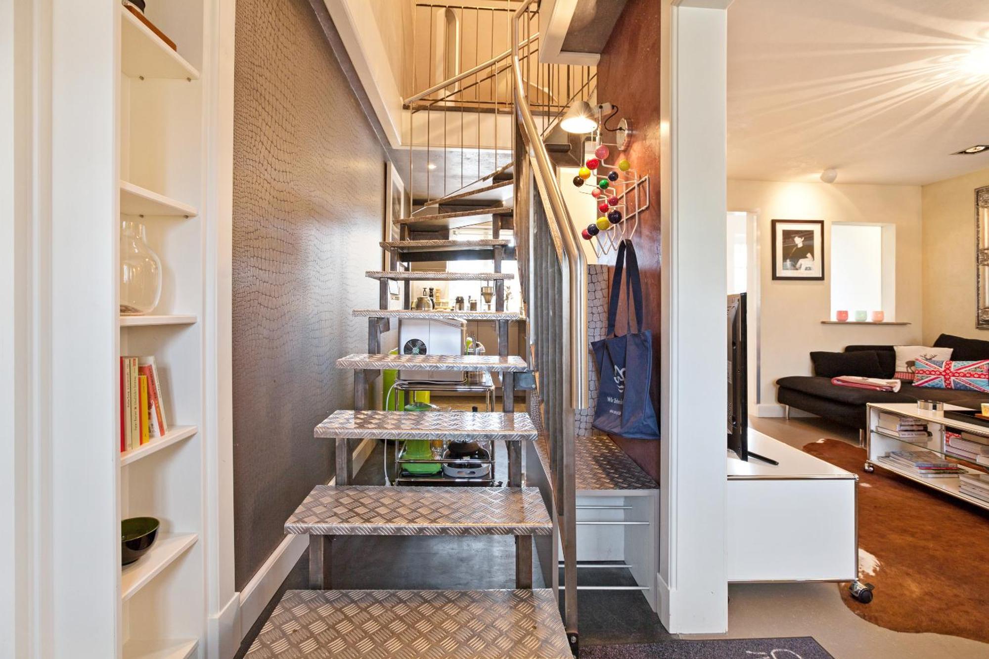 Apartment 95